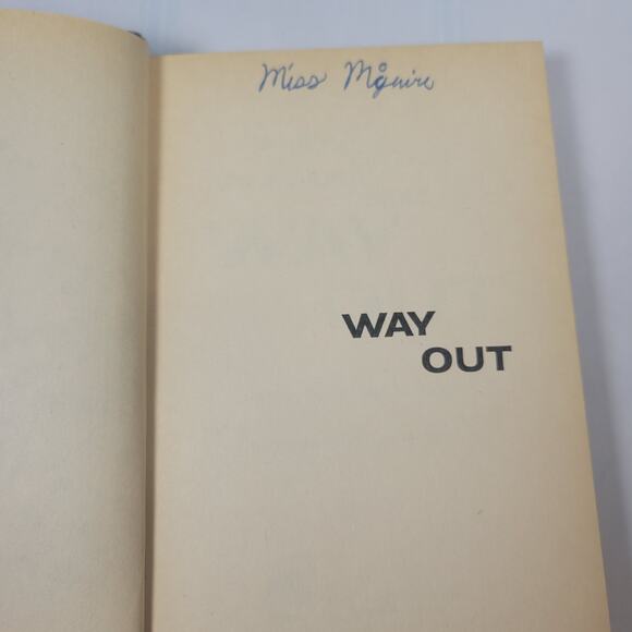 4 Vintage Science Fiction/Fantasy Whitman Books Way Out/Invaders/Land of Giants+ - Picture 6 of 9